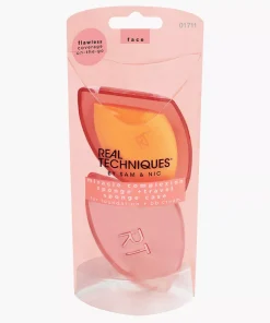 Miracle Complexion Sponge + Travel Case Real Techniques