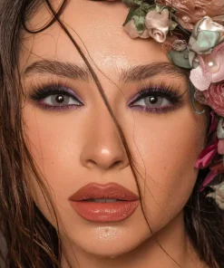 Buy Silver Lace DYE Contact Lenses Ewink Kuwait Gulf Middle East اشترى عدسات سيلفر لايس دى واى اى الكويت و الخليج الشرق الاوسط اى وينك